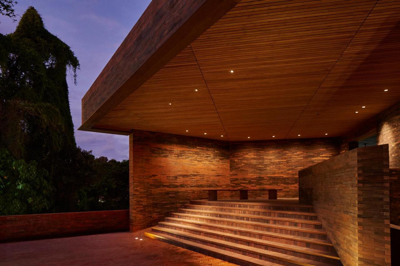Potato Head Suites & Studios Seminyak Kültér fotó The amphitheater at the University of Notre Dame, Indiana