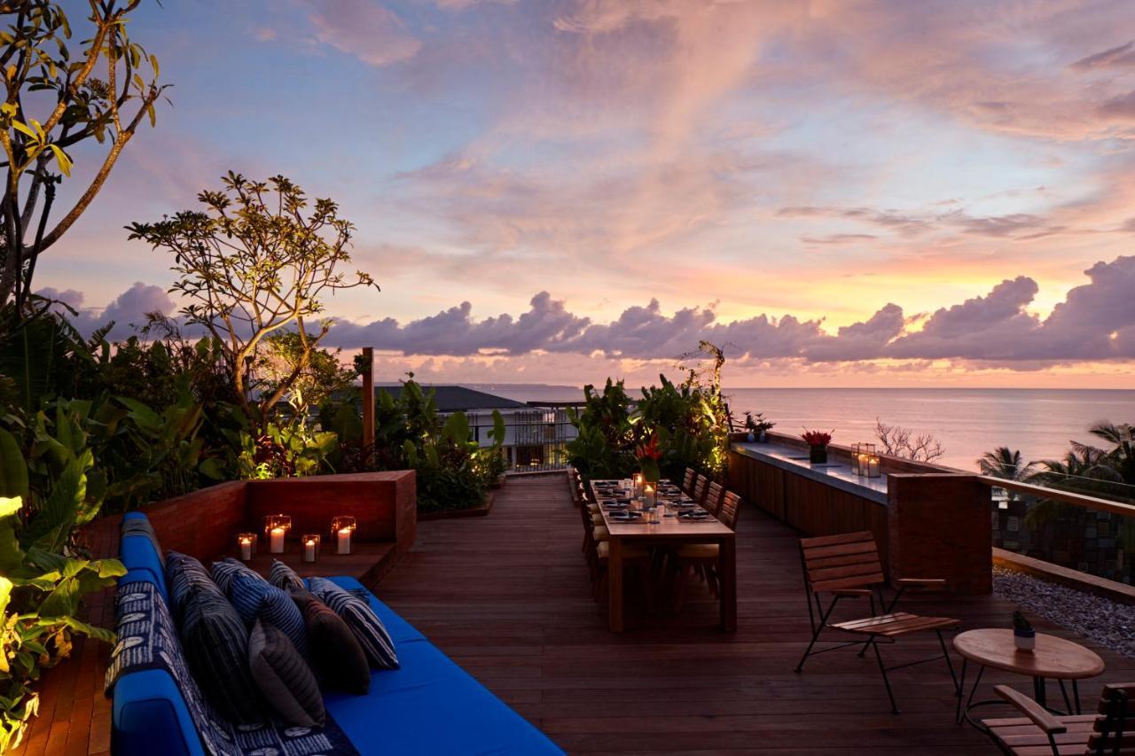 Potato Head Suites & Studios Seminyak Kültér fotó The Deck at the Westin Maldives